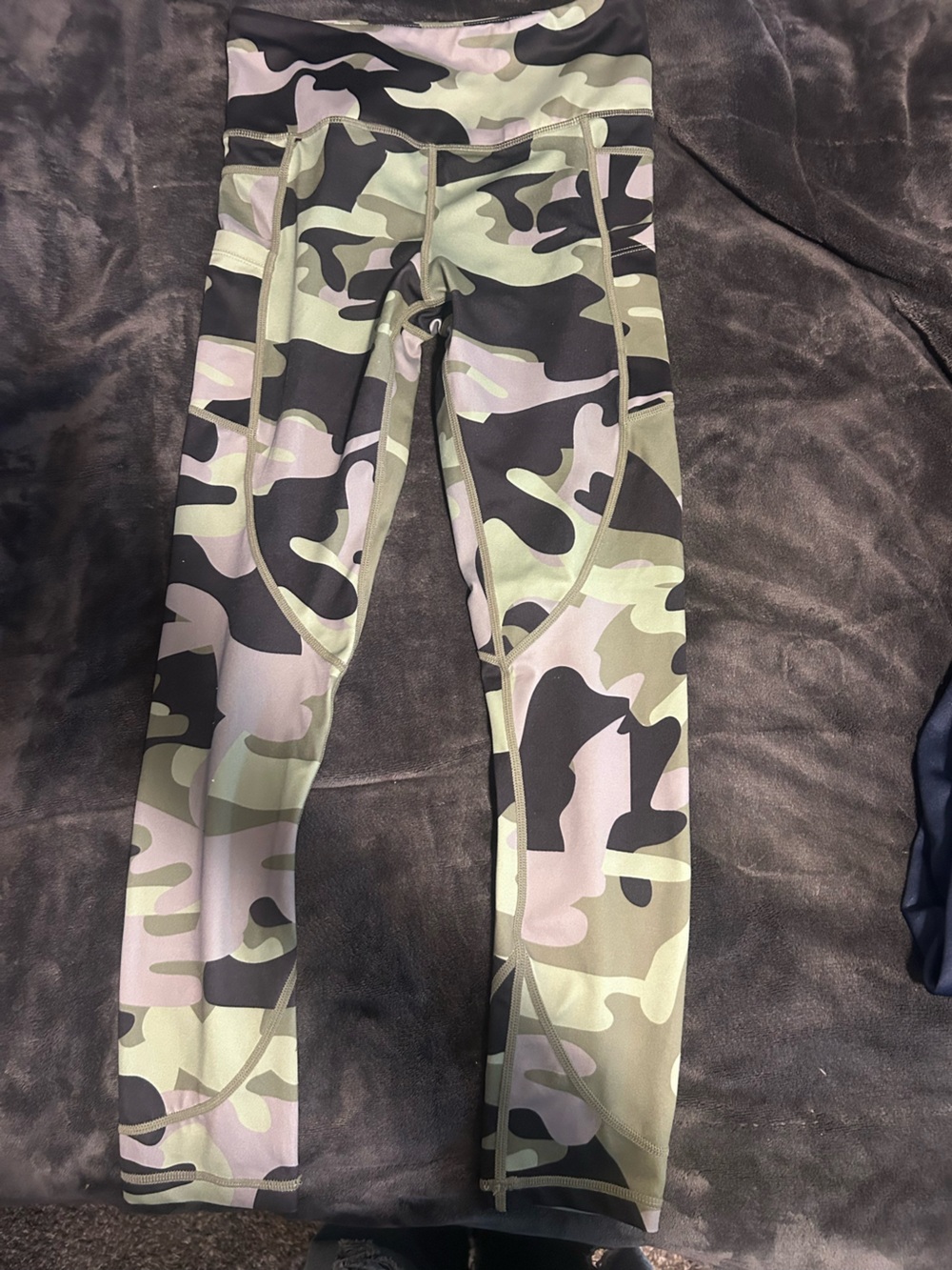 ZYIA Camouflage Leggings in Olive Green, Black & Gray